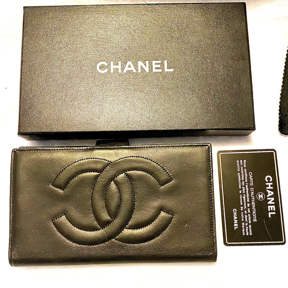 💎✨ LAMBSKIN 💎✨ CHANEL WALLET